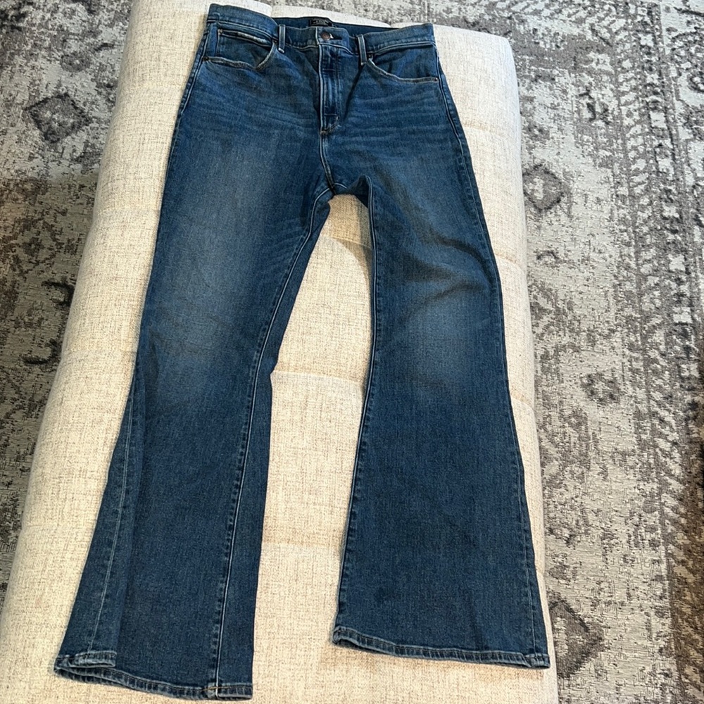ABERCROMBIE & FITCH HIGH WAISTED FLARE JEANS SIZE  12